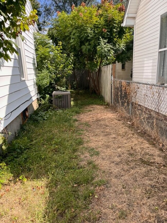 841 Birch Ave in Indianapolis, IN - Building Photo - Building Photo