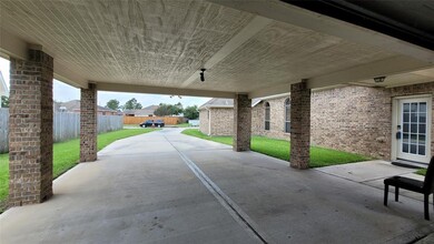 2710 Surrey Cir in Manvel, TX - Building Photo - Building Photo