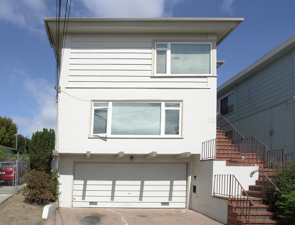 3453-3455 Morrison Ave in Oakland, CA - Building Photo