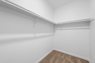 655 Honey Bee Rd in Dixon, CA - Building Photo - Building Photo