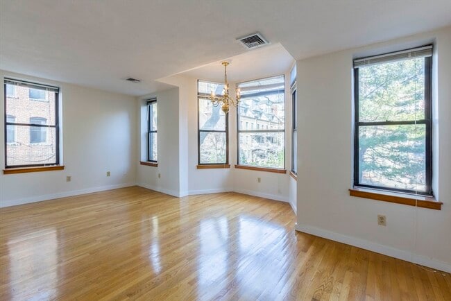 property at 21 Charter St