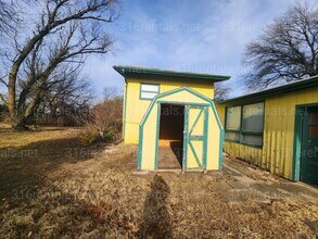 2243 N Yale Ave in Wichita, KS - Building Photo - Building Photo