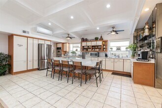 17220 Courtney Ln in Huntington Beach, CA - Building Photo - Building Photo