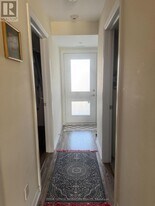 2 Cove Ct in Collingwood, ON - Building Photo