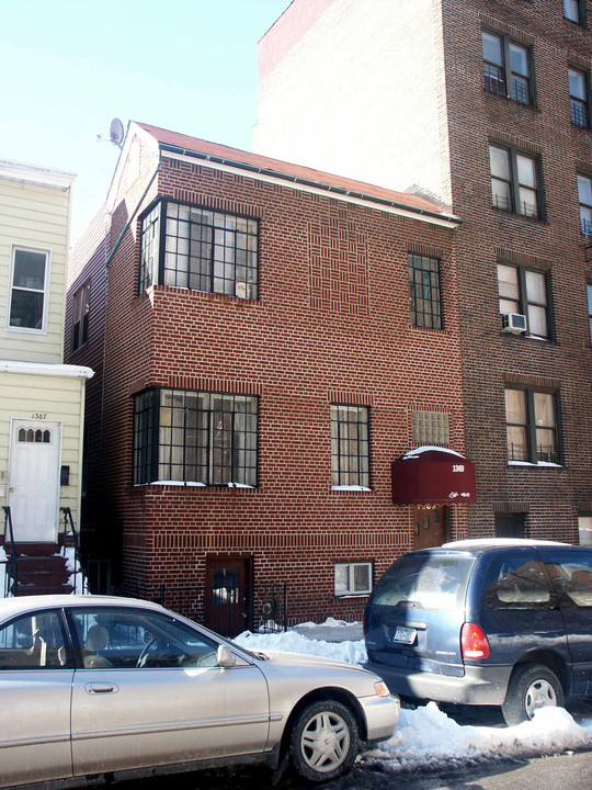 1369 Virginia Ave in Bronx, NY - Building Photo