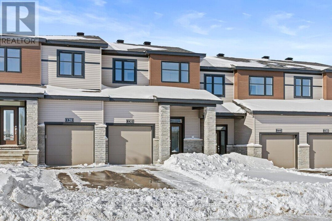 130 Invention Blvd in Ottawa, ON - Building Photo