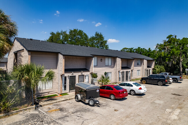 The Village Condominium in Orlando, FL - Building Photo - Building Photo