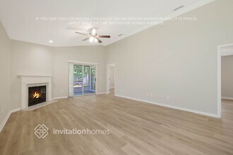 11195 Mikris Dr N in Jacksonville, FL - Building Photo - Building Photo