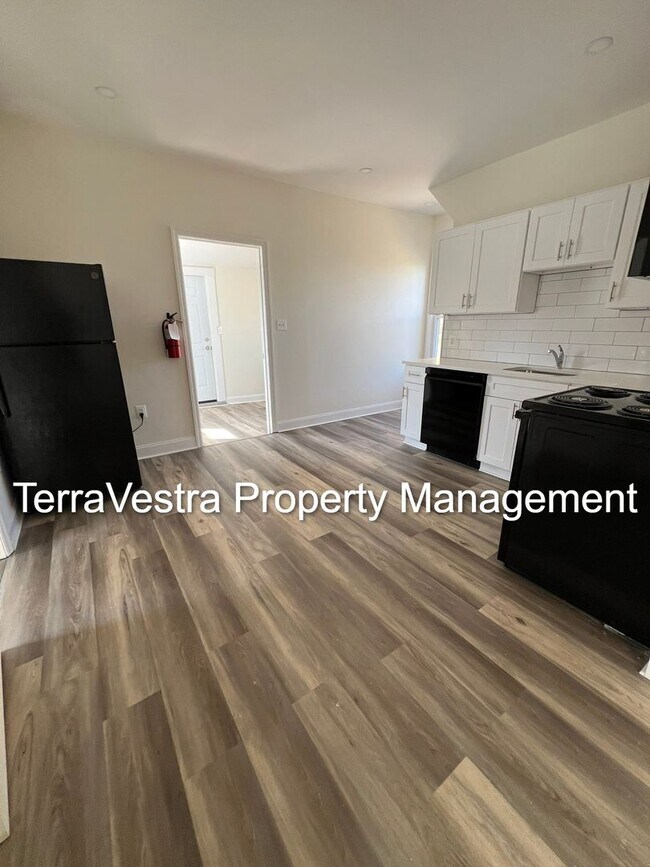 148 S 2nd St-Unit -Unit A in Millville, NJ - Foto de edificio - Building Photo