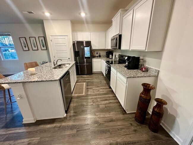 608 Gray Br Ct in Lawrenceville, GA - Foto de edificio - Building Photo