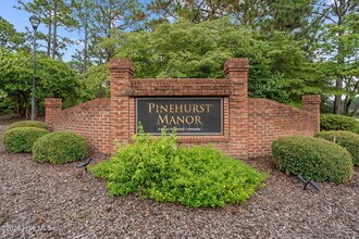 9 Pinehurst Mnr Rd in Pinehurst, NC - Building Photo - Building Photo