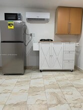 20811 NW Miami Pl in Miami, FL - Building Photo - Building Photo