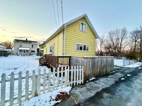 715 Rear Mabel St in New Castle, PA - Building Photo - Building Photo