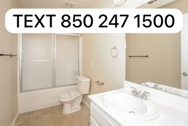 6203 W Ave J in Lancaster, CA - Building Photo - Building Photo