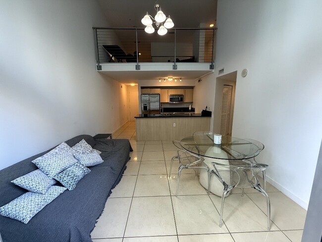 1111 SW 1st Ave, Unit TH-20 in Miami, FL - Building Photo - Building Photo