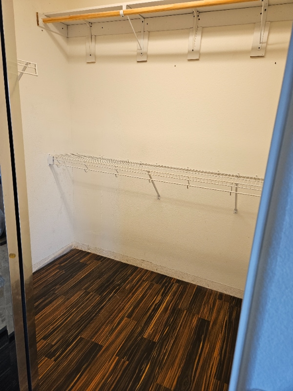 7204 Mountain Den Ave in Las Vegas, NV - Building Photo - Building Photo