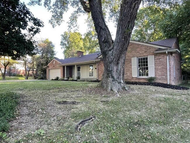 711 Waterford Rd in Louisville, KY - Building Photo - Building Photo