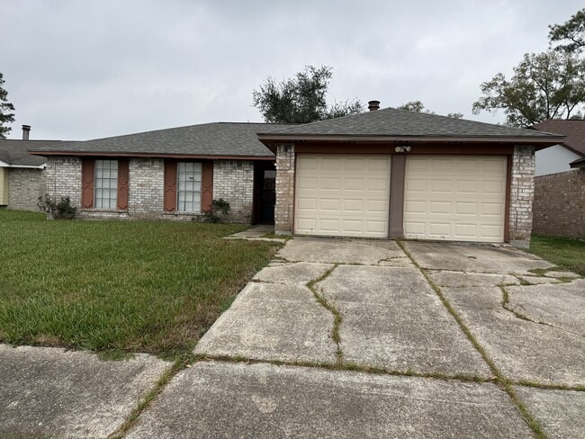 13323 S Thorntree Dr