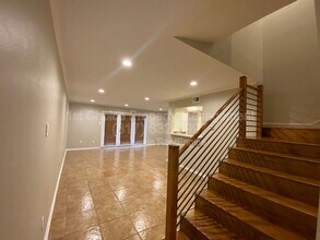 6 1 Main Pl in Benbrook, TX - Building Photo - Building Photo