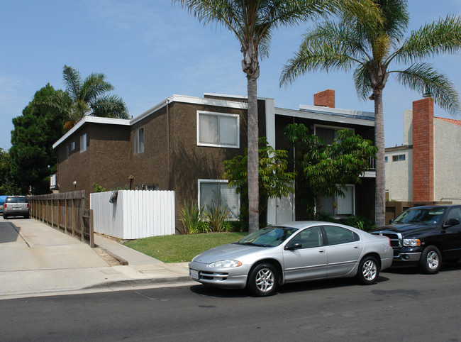 16701 Sims St in Huntington Beach, CA - Building Photo - Building Photo