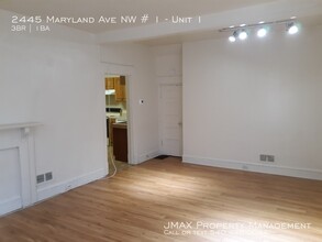 2445 Maryland Ave NW-Unit -Unit 1 in Roanoke, VA - Foto de edificio - Building Photo