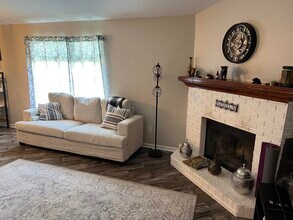 8467 Hannary Dr in Tallahassee, FL - Building Photo - Building Photo