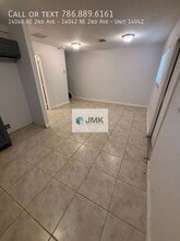 14040 NE 2nd Ave in Miami, FL - Building Photo - Building Photo