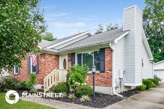 8320 Silver Fox Rd in Louisville, KY - Building Photo - Building Photo
