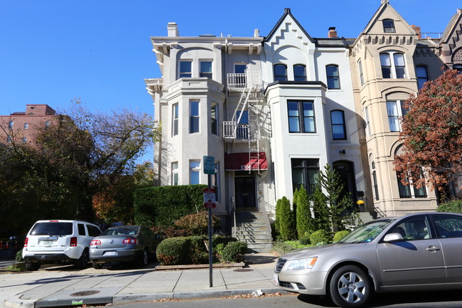 1700 19th St NW in Washington, DC - Building Photo - Building Photo