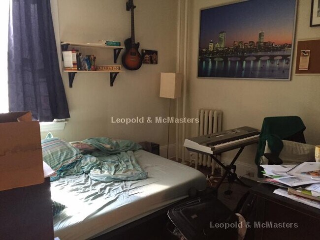 149 Chiswick Rd, Unit 146 Chiswick 6 in Boston, MA - Foto de edificio - Building Photo