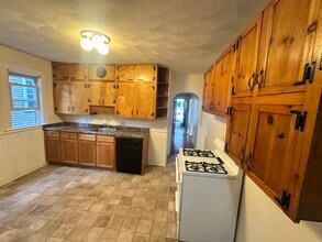 69 Conwell Ave, Unit 1 in Somerville, MA - Building Photo - Building Photo