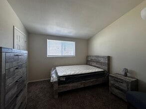 27548 Camp Plenty Rd in Santa Clarita, CA - Building Photo - Building Photo