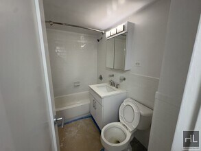 EAST 56 STREET in New York, NY - Building Photo - Building Photo