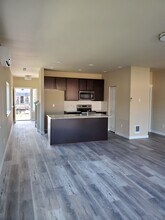 297 S Diamond St in Centralia, WA - Building Photo - Building Photo