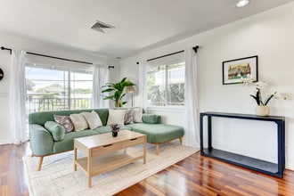 692 Uluoa St in Kailua, HI - Building Photo - Building Photo