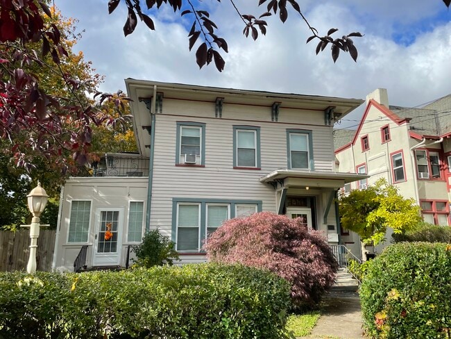 209 College Ave, Unit 2