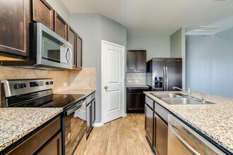 15128 Shell Bark Cv in Austin, TX - Building Photo - Building Photo
