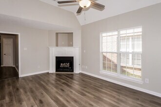 9815 Riggin Dr in Arlington, TN - Building Photo - Building Photo