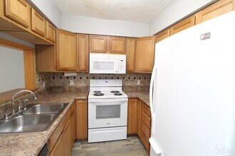 1305 Foxborough Dr in Pensacola, FL - Building Photo - Building Photo