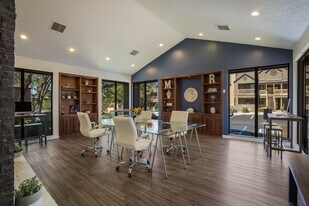 Mountain Run Apartments in Albuquerque, NM - Building Photo