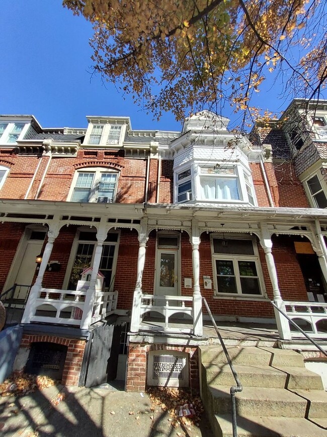 property at 537 N 6th St