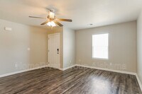 816 The Heights Ln photo'