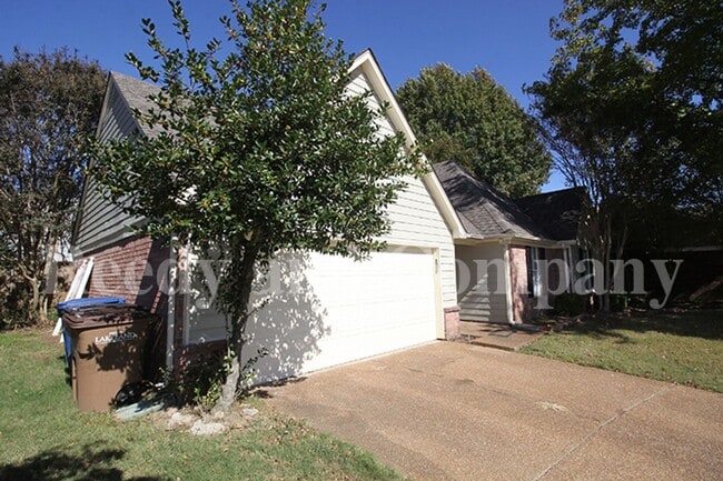9532 Chi Chi Cove in Lakeland, TN - Building Photo - Building Photo