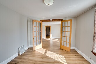 407 Beach St in Aurora, IL - Building Photo - Building Photo