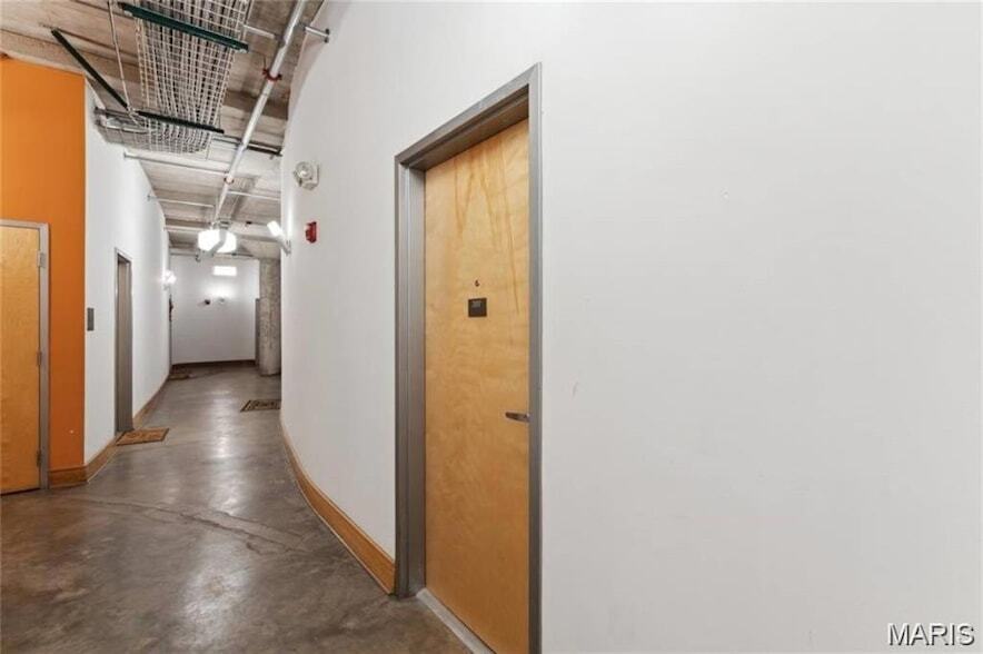 2201 Locust St, Unit 207 in St. Louis, MO - Building Photo