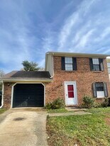 106 Heather Ln in Winchester, KY - Building Photo
