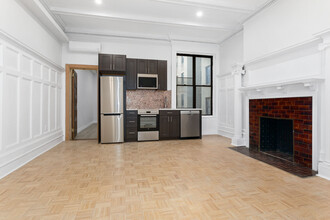 453 W 140th St in New York, NY - Building Photo - Building Photo