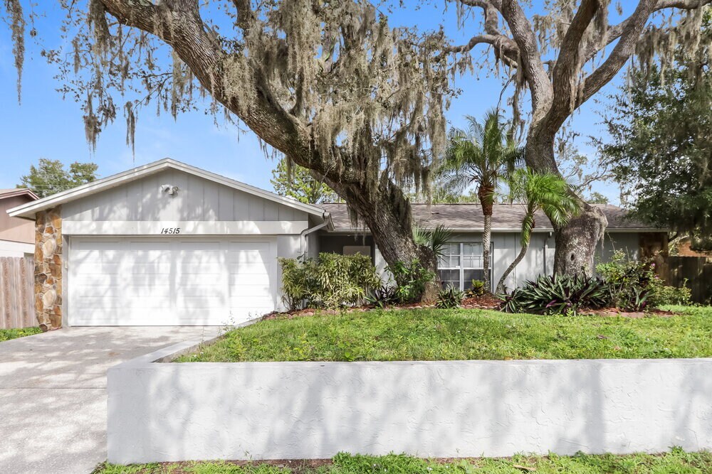 14515 Wessex St in Tampa, FL - Building Photo
