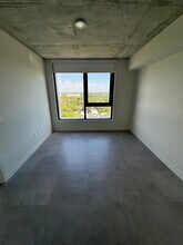 70 NW 28th St, Unit B1 in Miami, FL - Building Photo - Building Photo