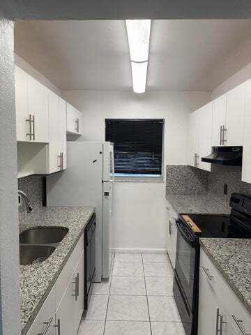 2801 Albatross Rd in Delray Beach, FL - Building Photo